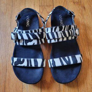 Vionic 8‎ SAMAR Black White Zebra Print Orthaheel Comfort Flats Shoes Sandals